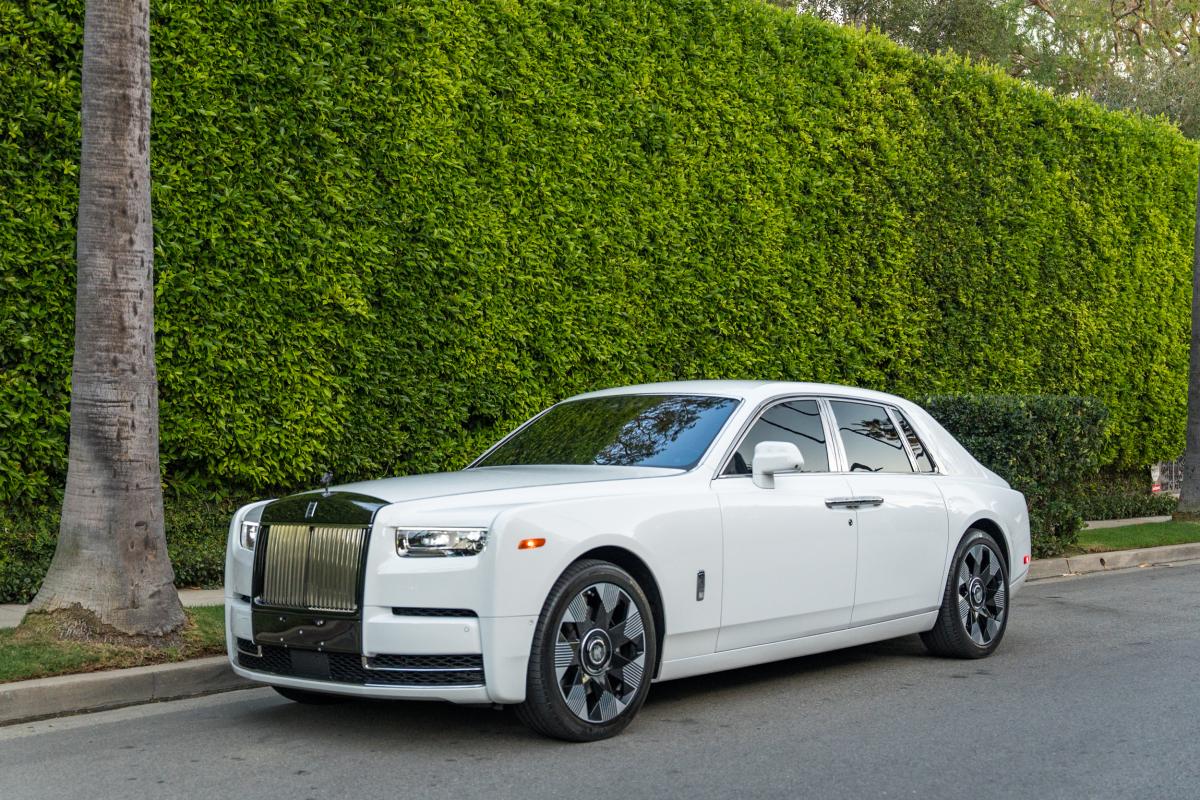Rolls-Royce Phantom Series II Rental in Los Angeles
