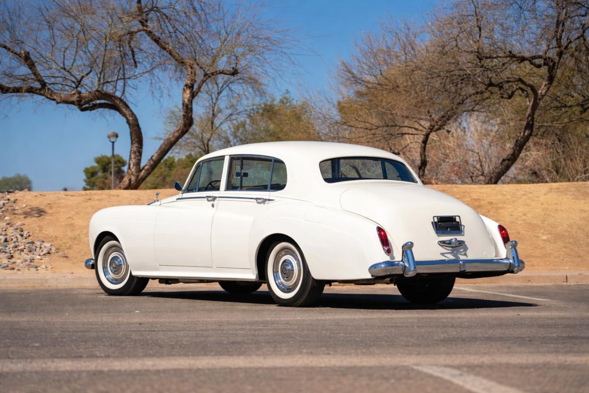 1965 Rolls Royce Silver Cloud III Long Wheel Base W/ Partition Thumbnail 