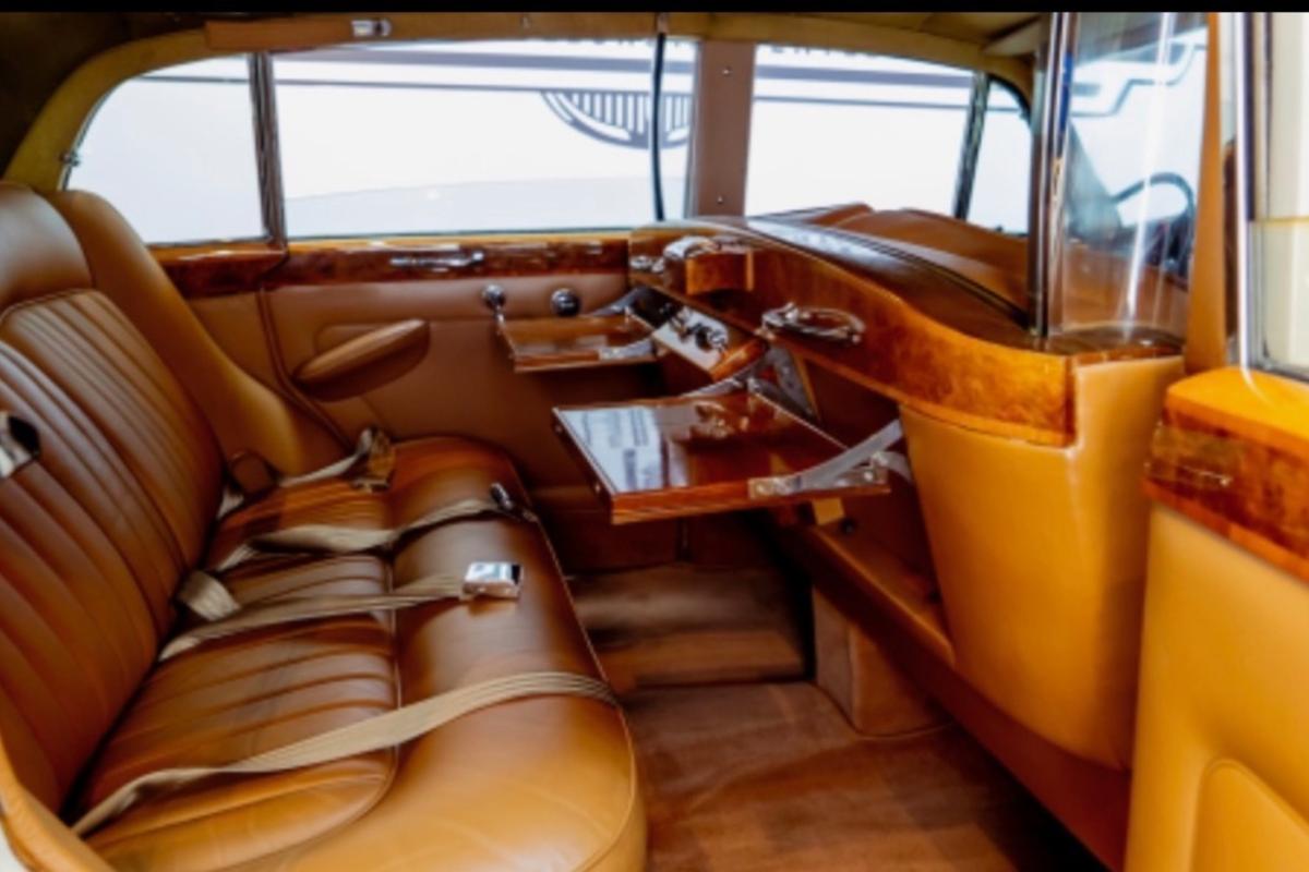 1965 Rolls Royce Silver Cloud III Long Wheel Base W/ Partition Thumbnail 