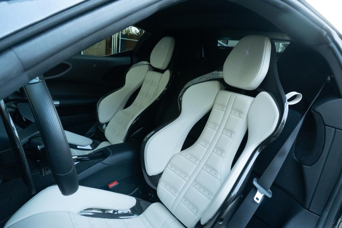 Ferrari SF90 Stradale Coupe Rental in Los Angeles Thumbnail 