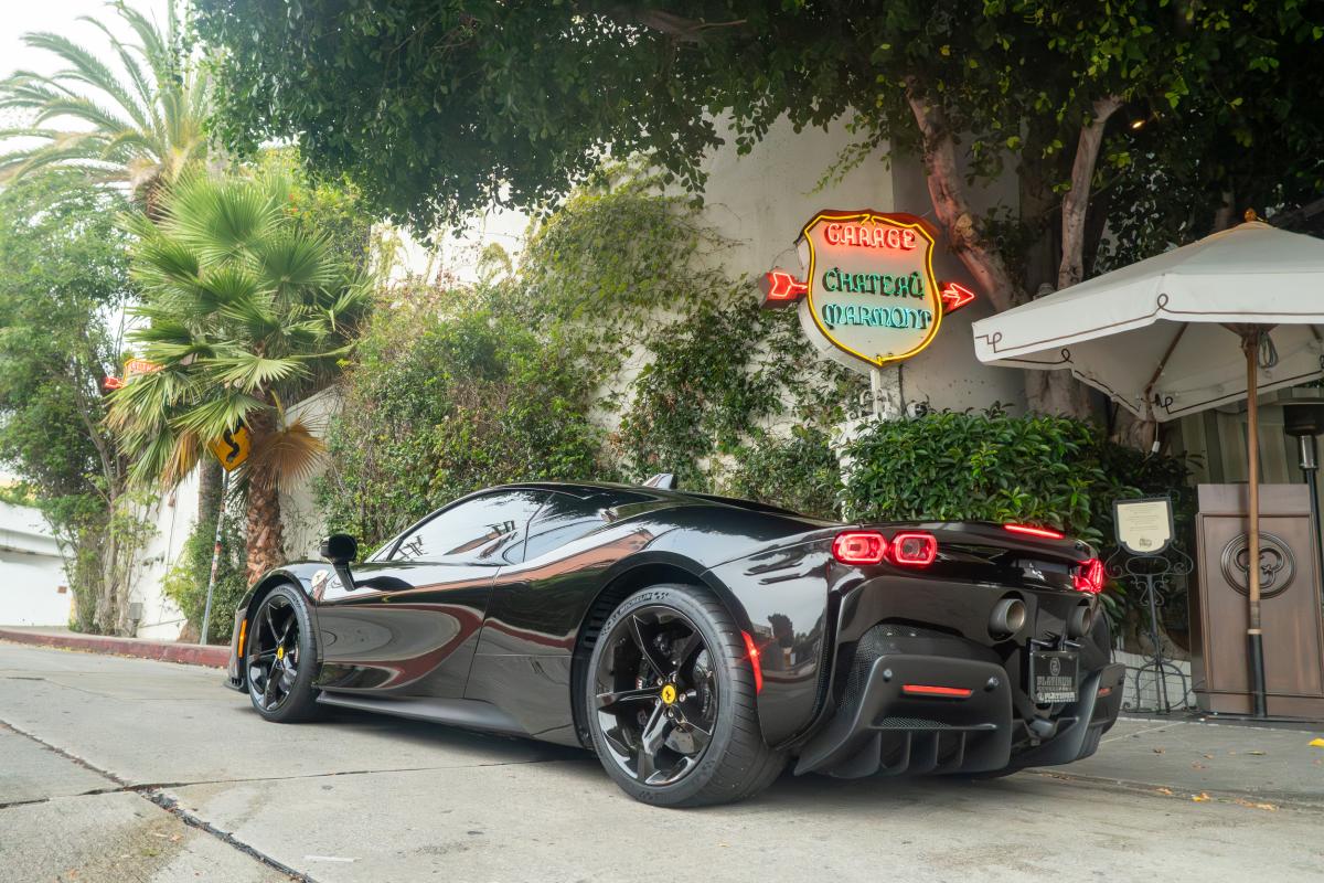 Ferrari SF90 Stradale Coupe Rental in Los Angeles Thumbnail 