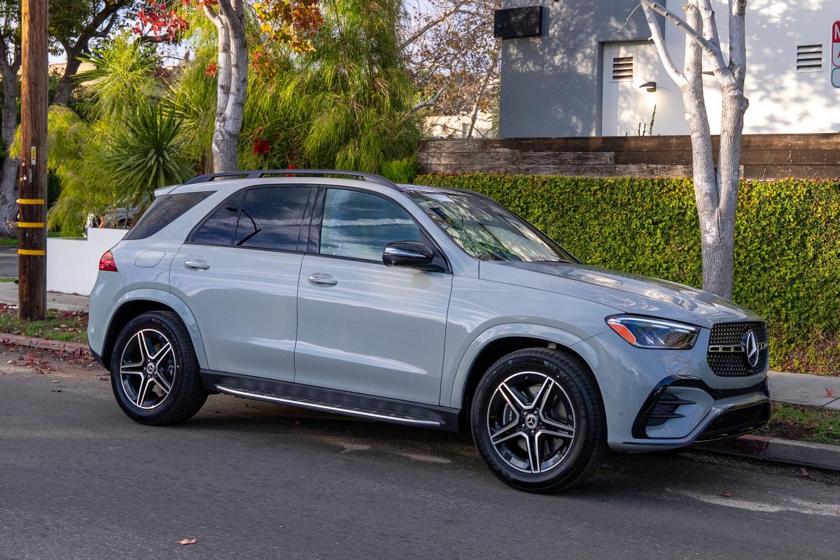 GLE 350 Rental in Los Angeles Thumbnail 