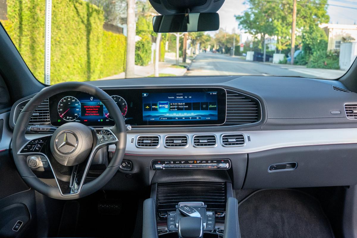 GLE 350 Rental in Los Angeles Thumbnail 