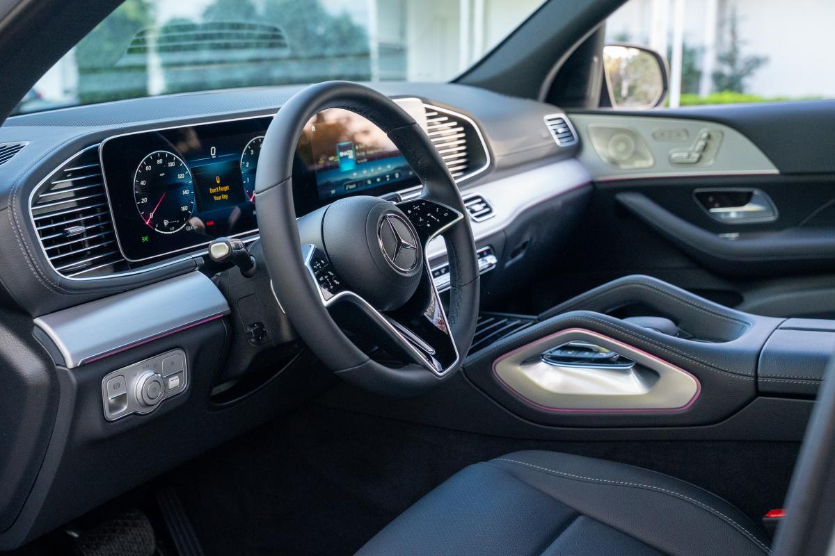 GLE 350 Rental in Los Angeles Thumbnail 