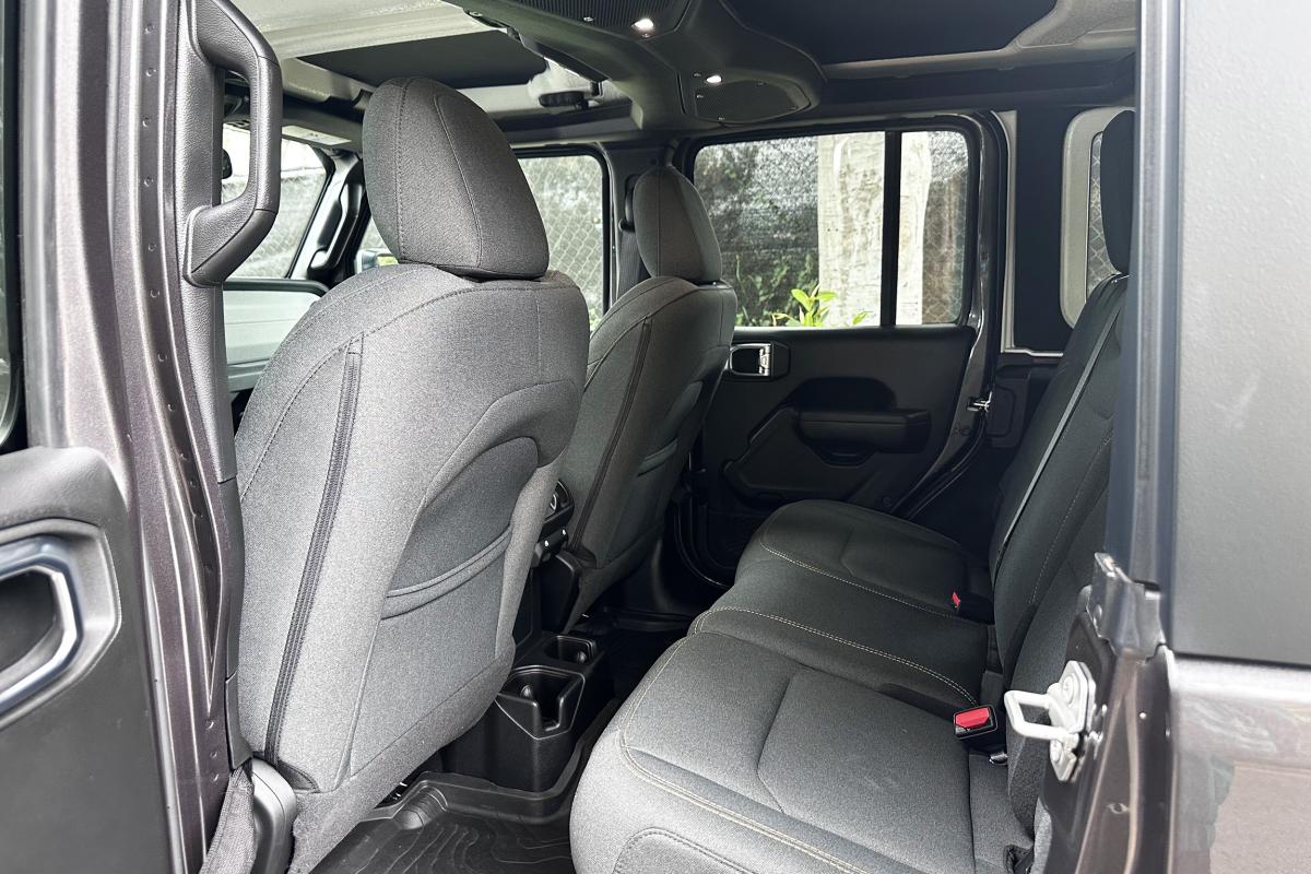 Jeep Wrangler Thumbnail 