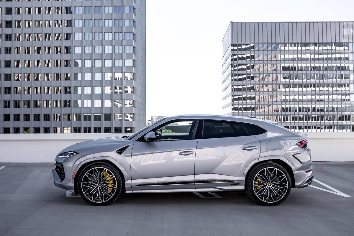 Lamborghini Urus Rental in Los Angeles Thumbnail 