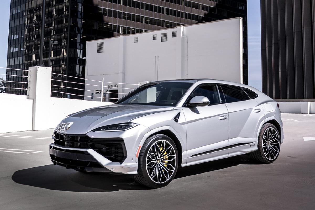 Lamborghini Urus Rental in Los Angeles