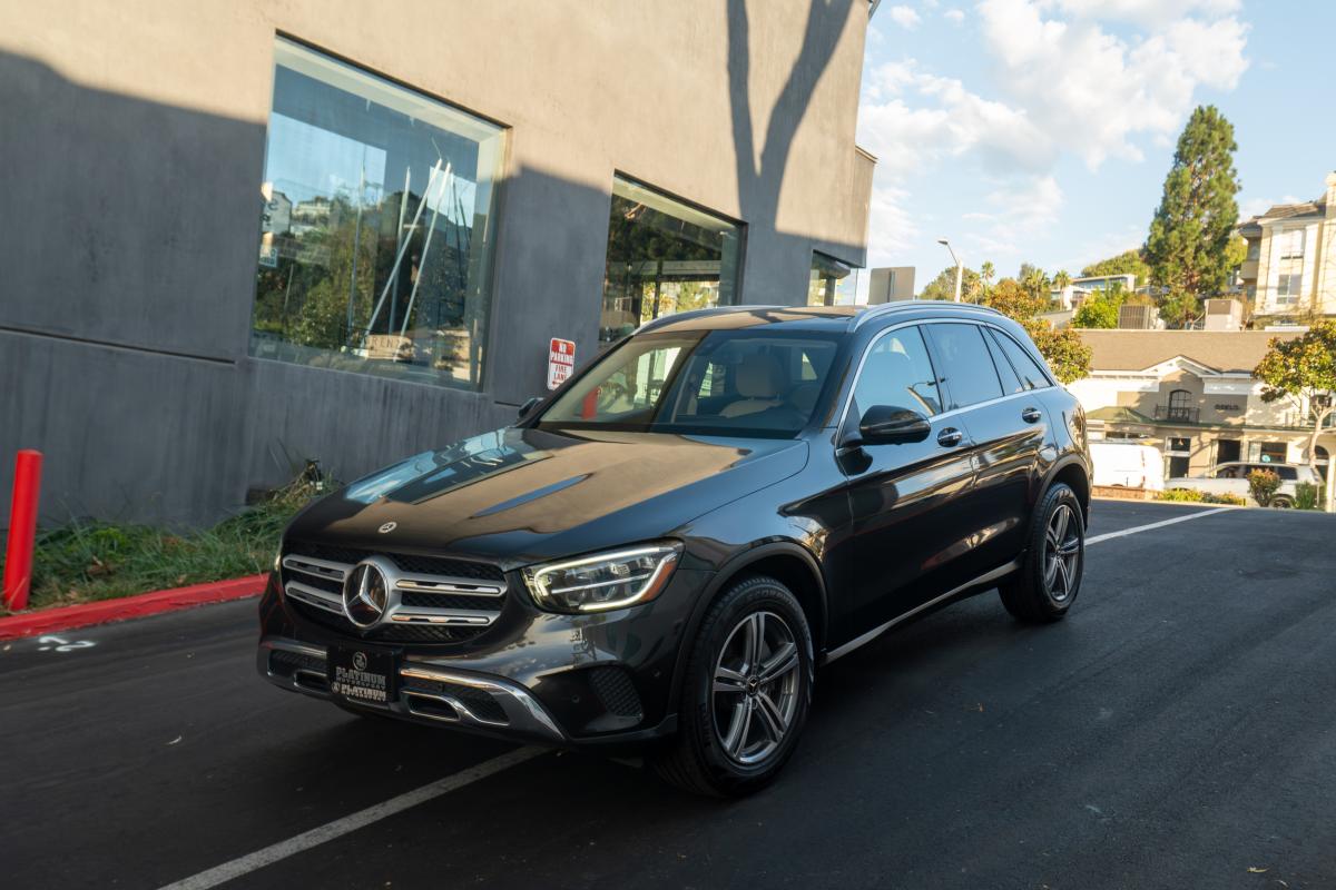 Mercedes-Benz GLC300 Rental in Los Angeles