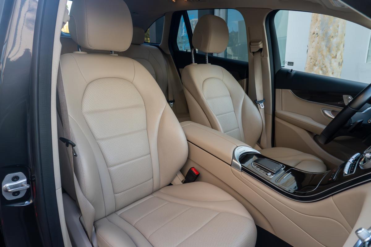 Mercedes-Benz GLC300 Rental in Los Angeles Thumbnail 