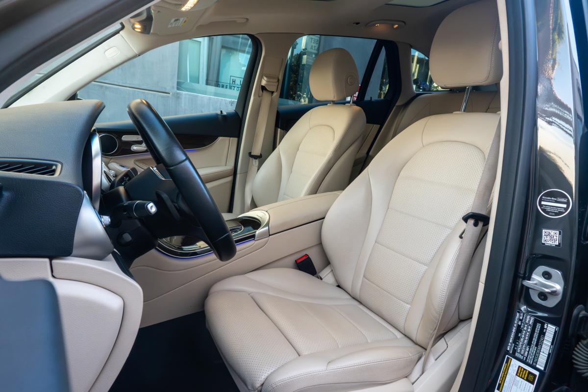 Mercedes-Benz GLC300 Rental in Los Angeles Thumbnail 