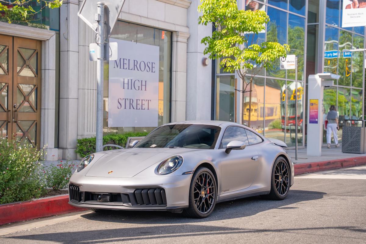 Porsche 911 Carrera GTS Rental in Los Angeles Thumbnail 