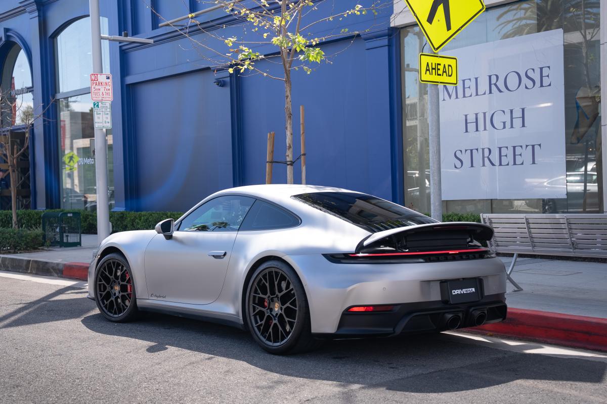 Porsche 911 Carrera GTS Rental in Los Angeles Thumbnail 
