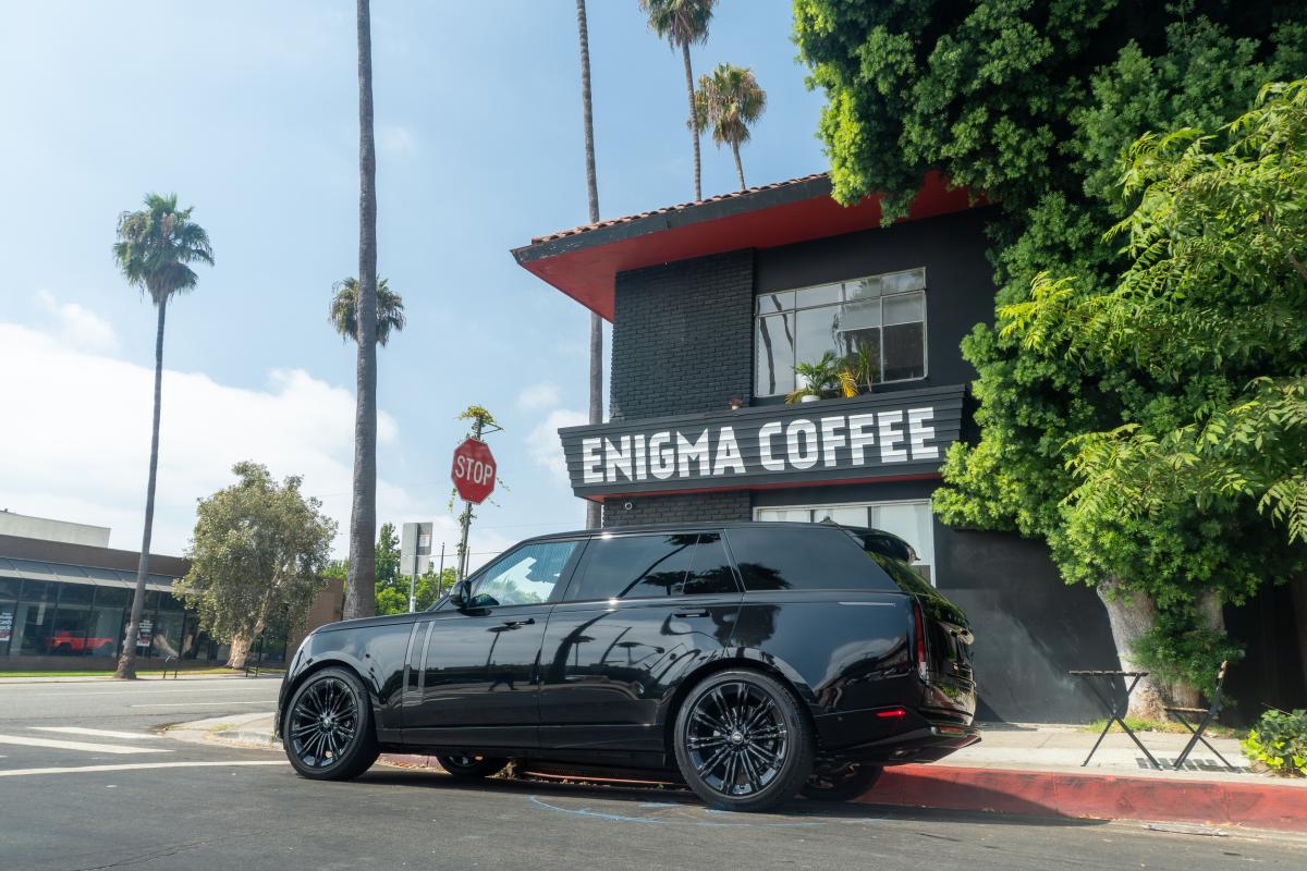 Land Rover Range Rover SE Long Wheelbase in Los Angeles Thumbnail 