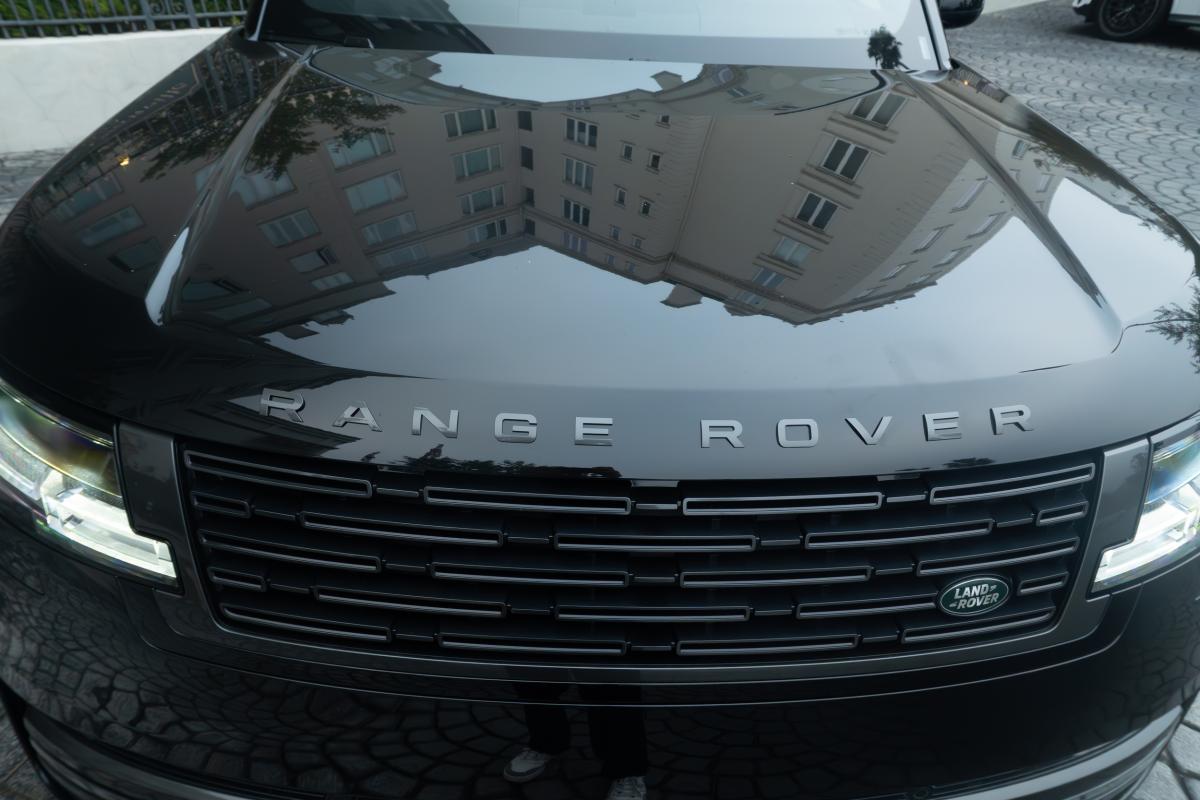 Land Rover Range Rover SE Long Wheelbase in Los Angeles Thumbnail 
