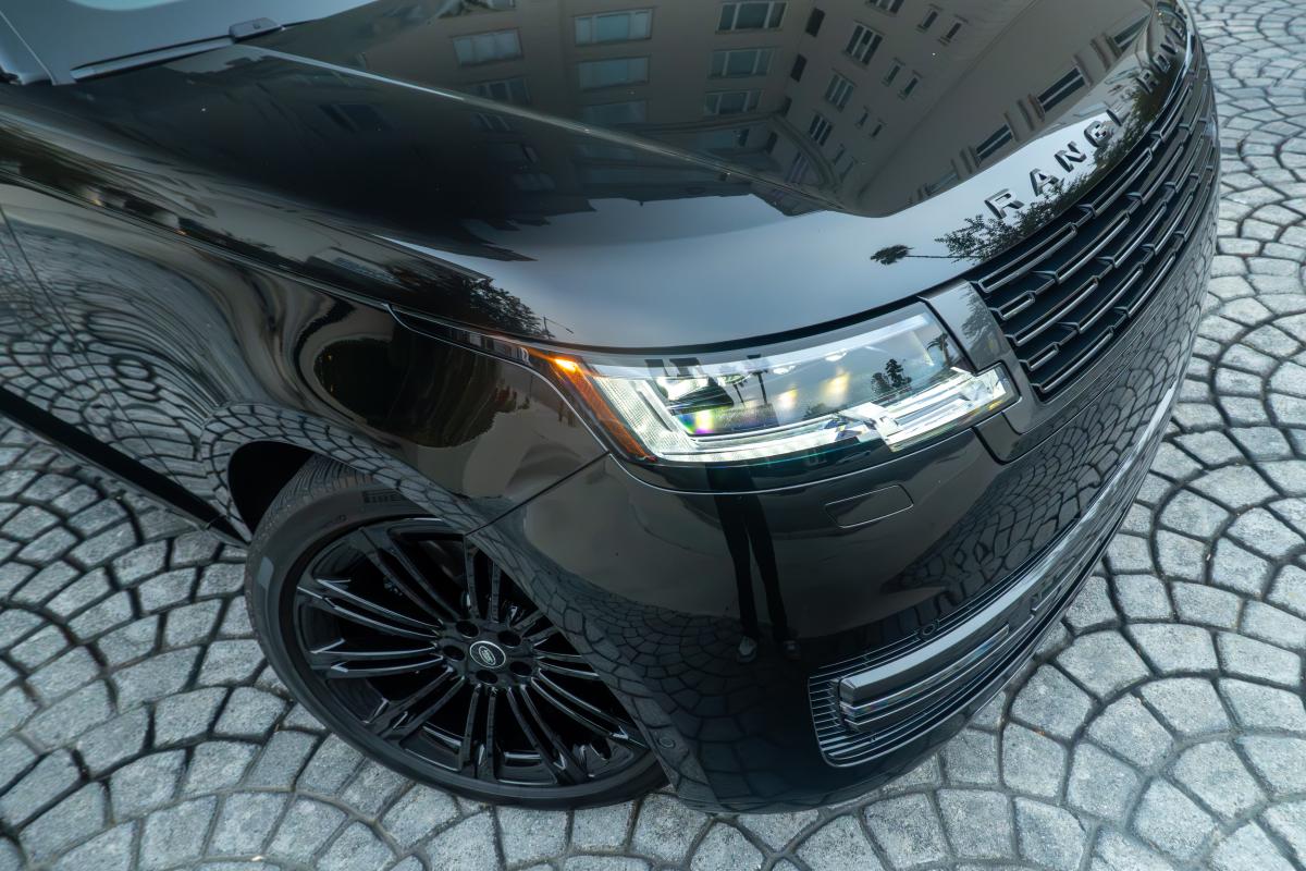 Land Rover Range Rover SE Long Wheelbase in Los Angeles Thumbnail 