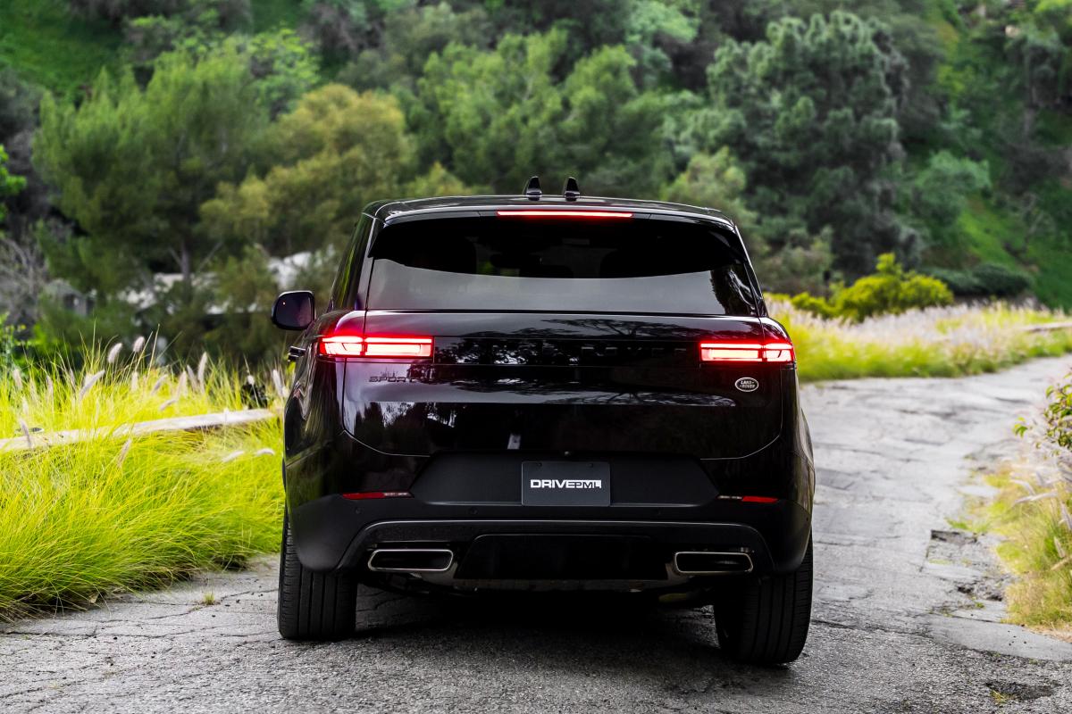 Range Rover Sport Rental in Los Angeles Thumbnail 