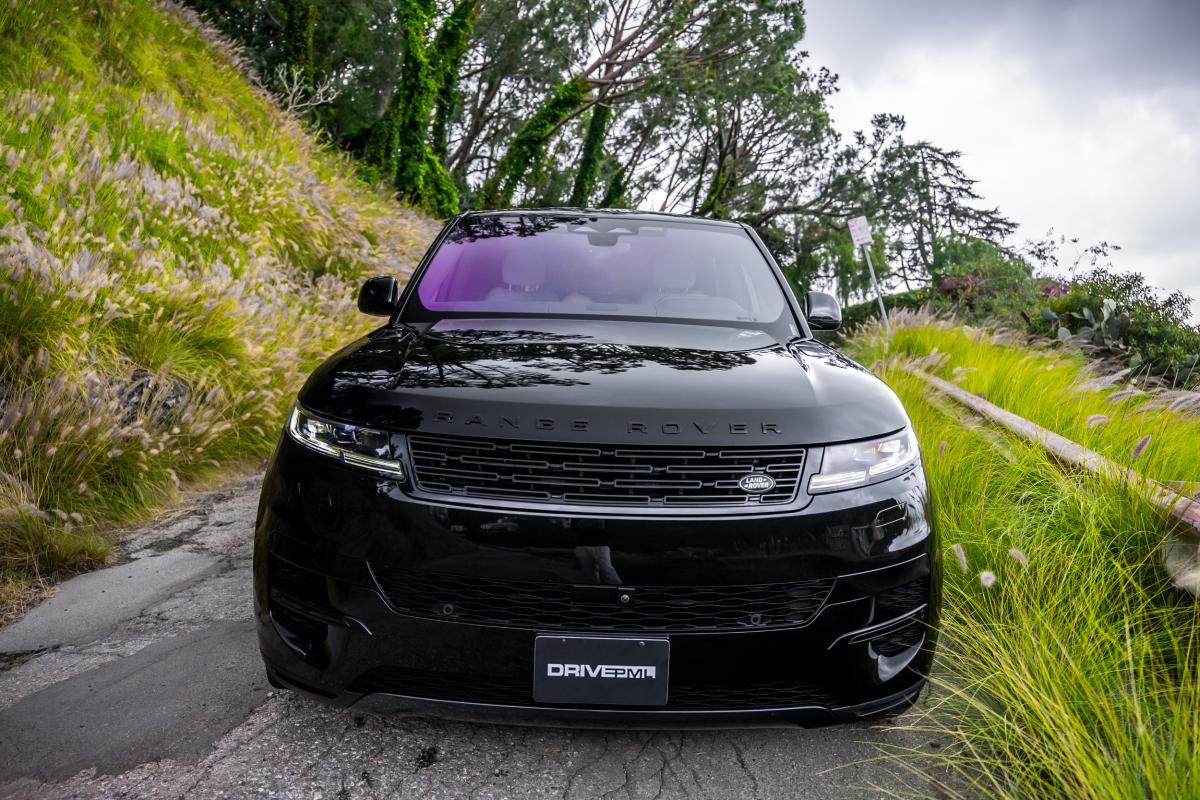 Range Rover Sport Rental in Los Angeles Thumbnail 