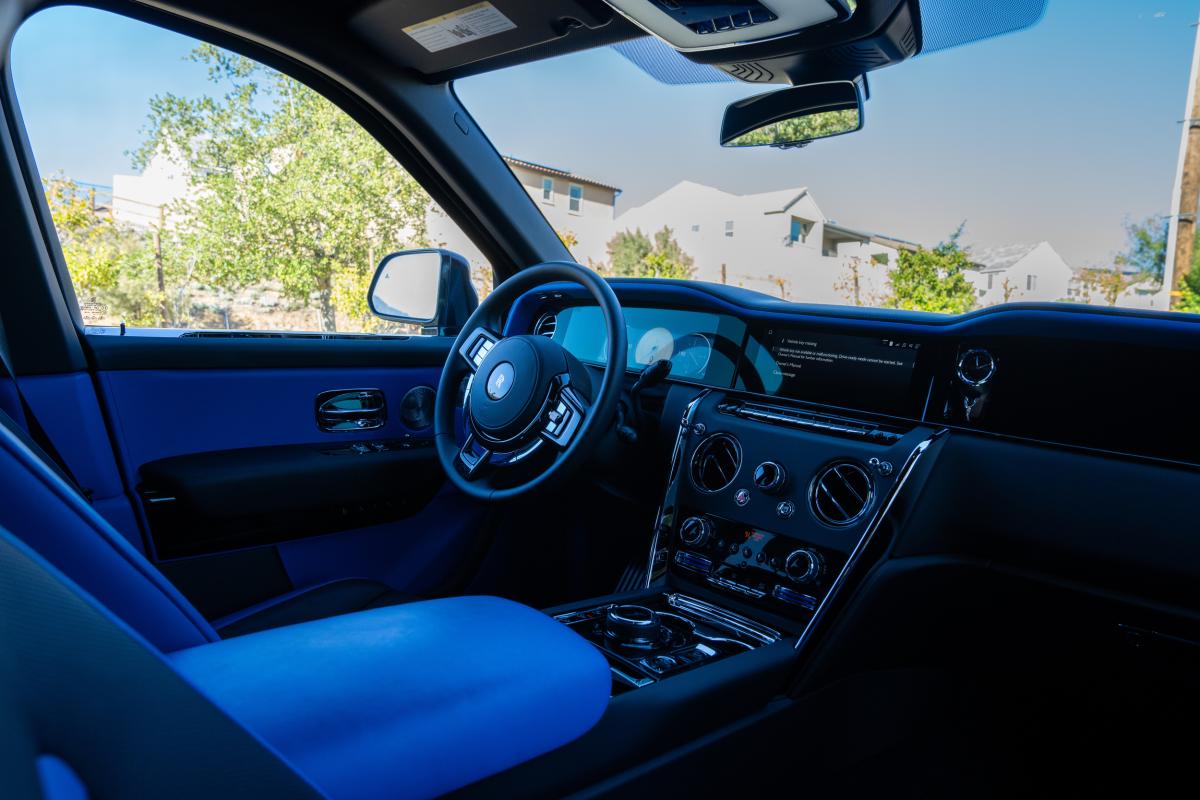 2025 Rolls Royce Cullinan Series II Rental in Los Angeles Thumbnail 