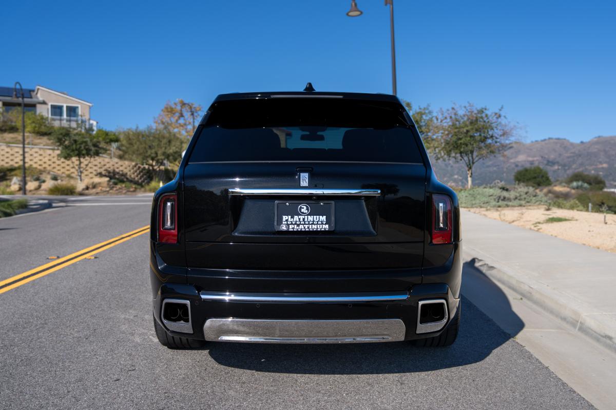 2025 Rolls Royce Cullinan Series II Rental in Los Angeles Thumbnail 