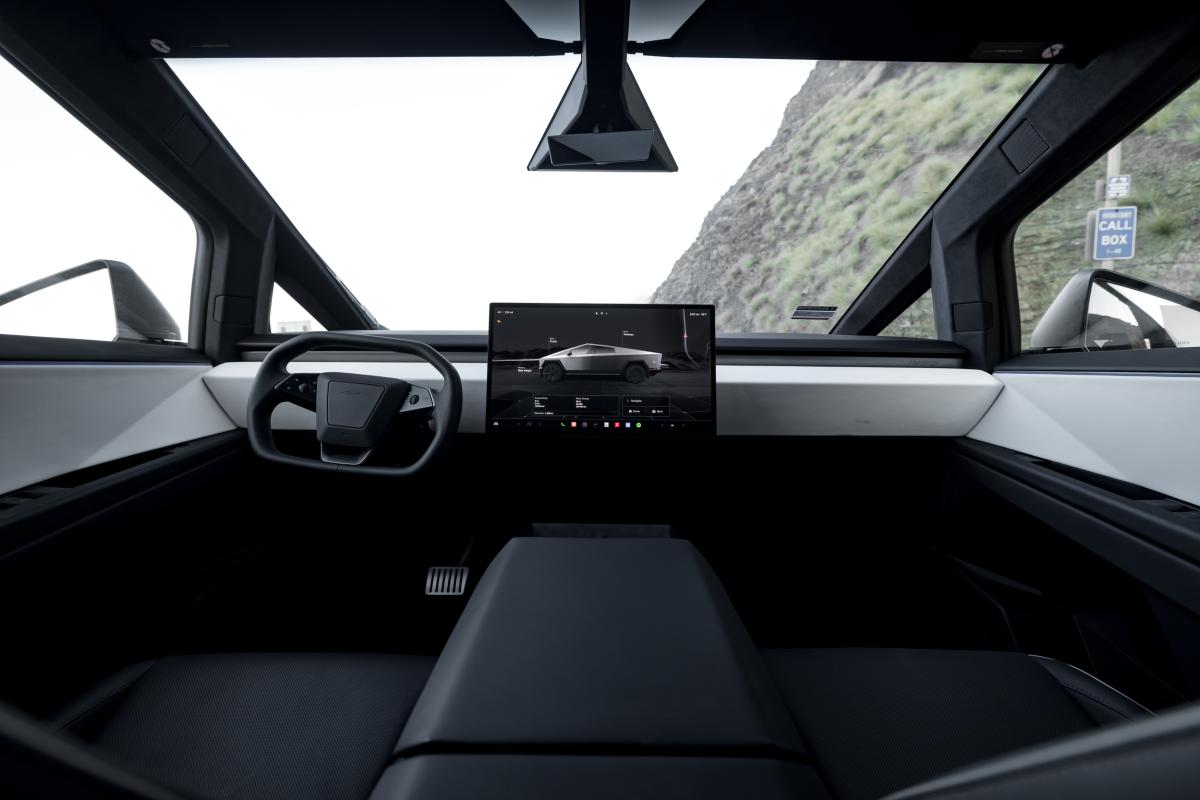 Tesla Cybertruck EV Rental in Los Angeles Thumbnail 