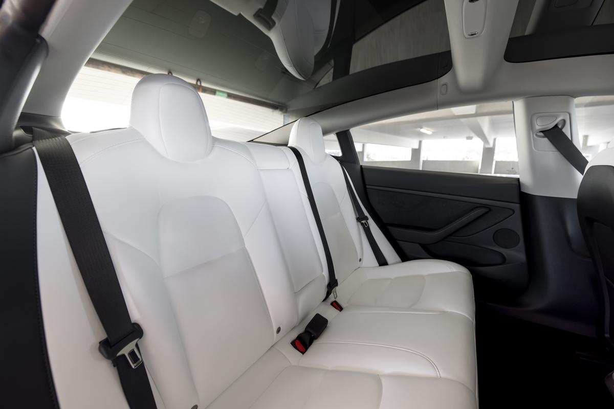 Tesla Model 3 EV Rental In Los Angeles Thumbnail 